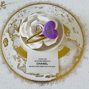 CHANEL Purple Heart 💜 Vip Gift Hair Clip